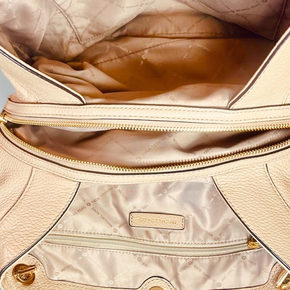 Michael Kors Bisque Jet Set Pebbled Leather Tote Bag - Picture 5 of 5